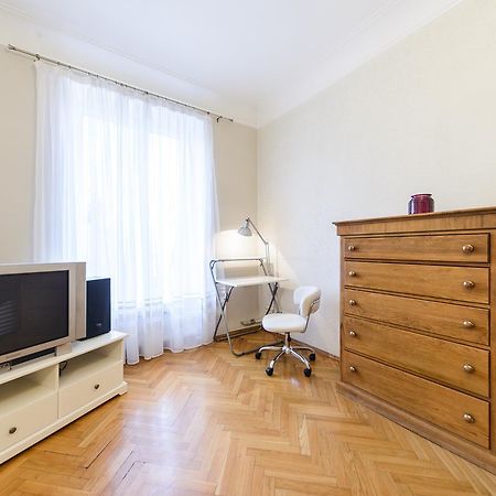 Apartment Near Olympic Stadium Kiev Luaran gambar